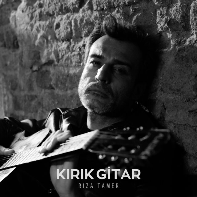 Kırık Gitar