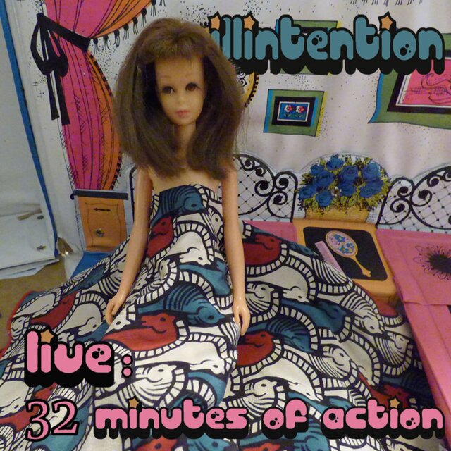 32 Minutes of Action (Live)