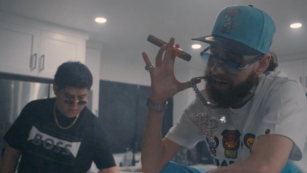 NO VAN A PODER (Official Video)