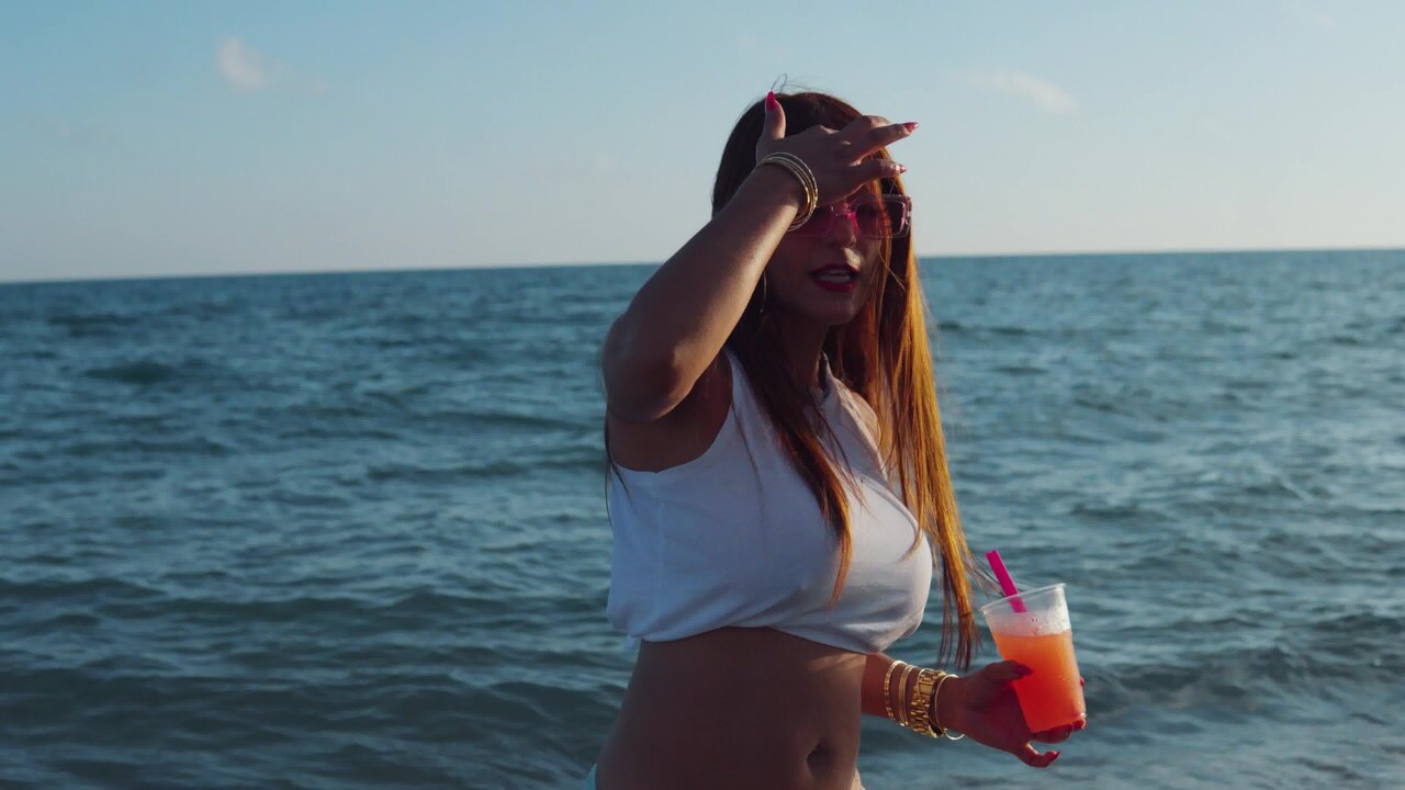 Bailando Reggaeton