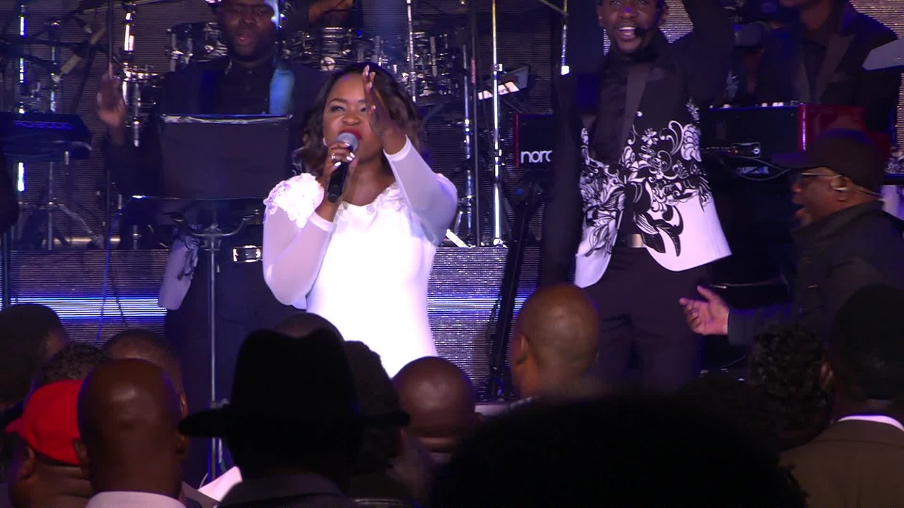Hallowed (Live at the Sandton Convention Centre - Johannesburg, 2018) (feat. Xolly Mncwango)