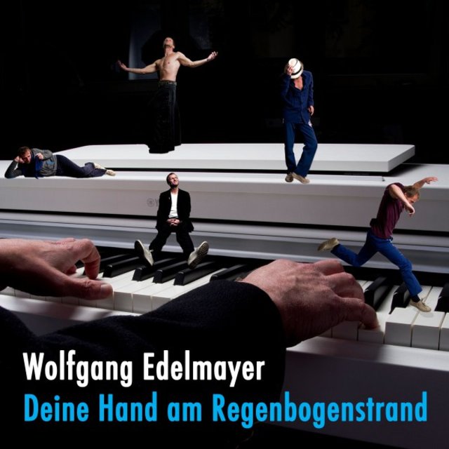 Deine Hand am Regenbogenstrand