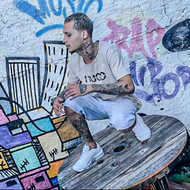 Fumando um Aqui no Canto