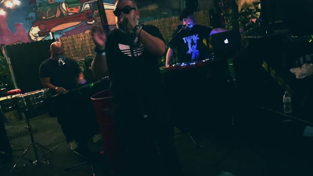 Mas Candela (Live Video) (Live)