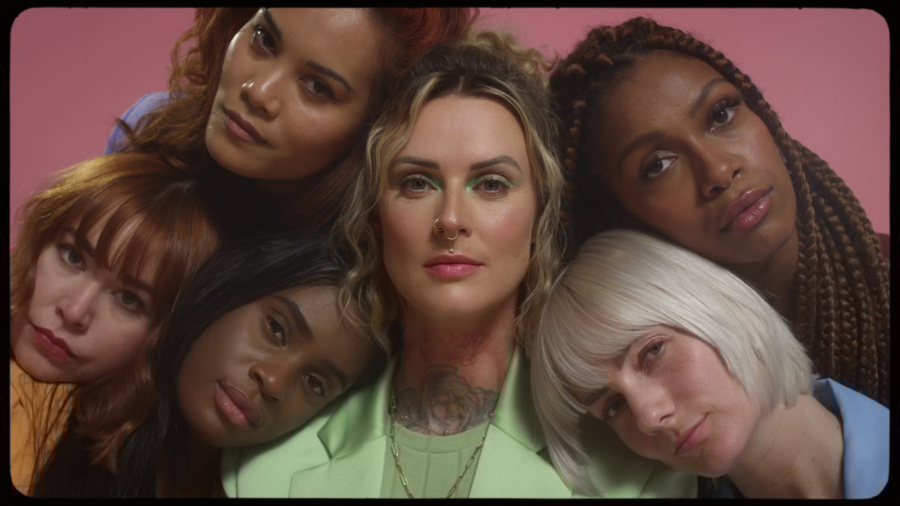 Halb so ich (Official Video)
