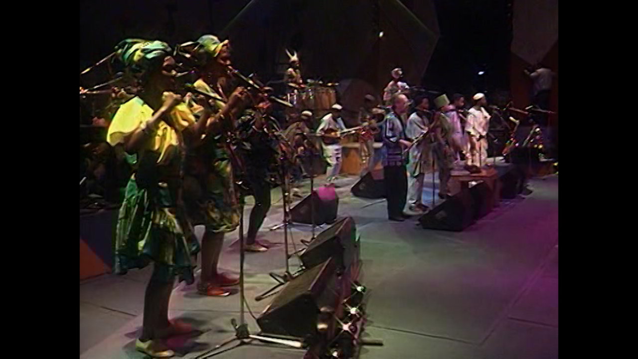 Lahl'umlenze (Live at Standard Bank Arena; Johannesburg, South Africa: May 25, 1991)