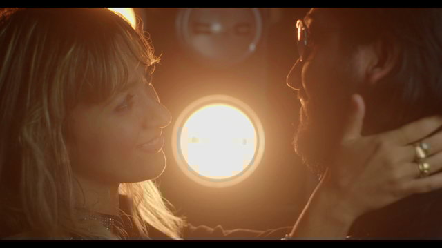 Es Amor (What Is Love) (feat. Nicky Jam & Emy Perez) (Official Video)