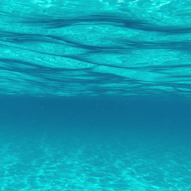 Natural White Noise Underwater (Deep Sleep, Focus, and Meditation)