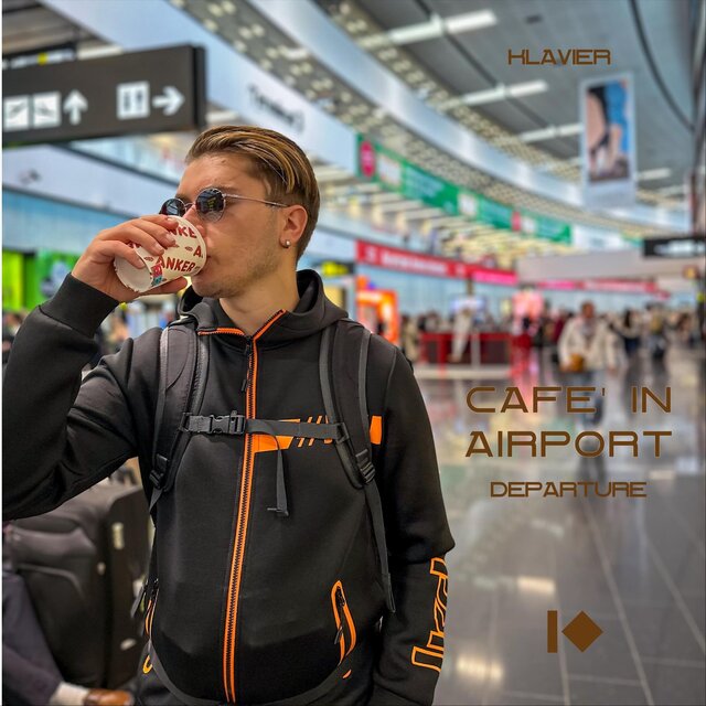 Cafè in Airport - Departure