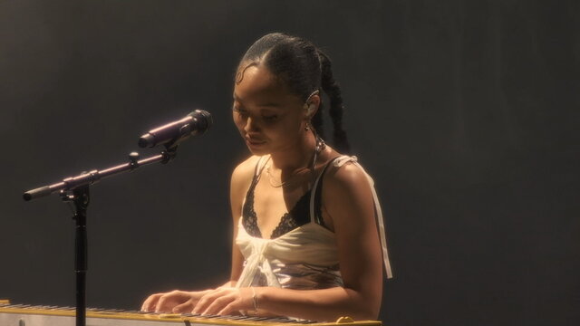 Astronaut (Live from Alexandra Palace)