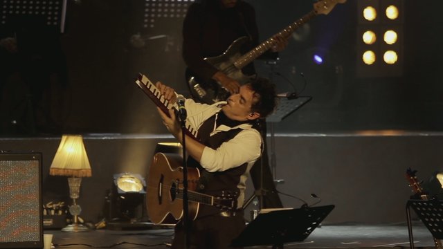 Halcón Peregrino (En Vivo)
