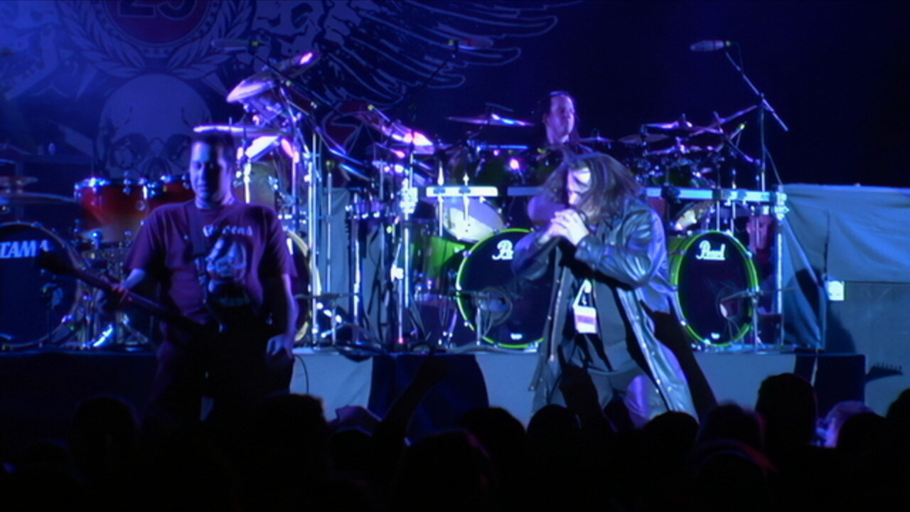 The End Complete (Live at the Nokia Theatre, New York, NY, 12/15/2005)