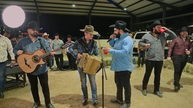 Gracias Porque Volviste (En Vivo)