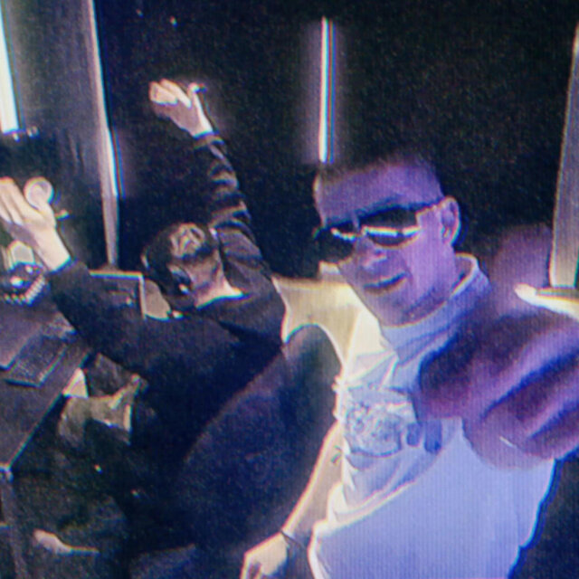 Tik Tok (feat. TEDO)