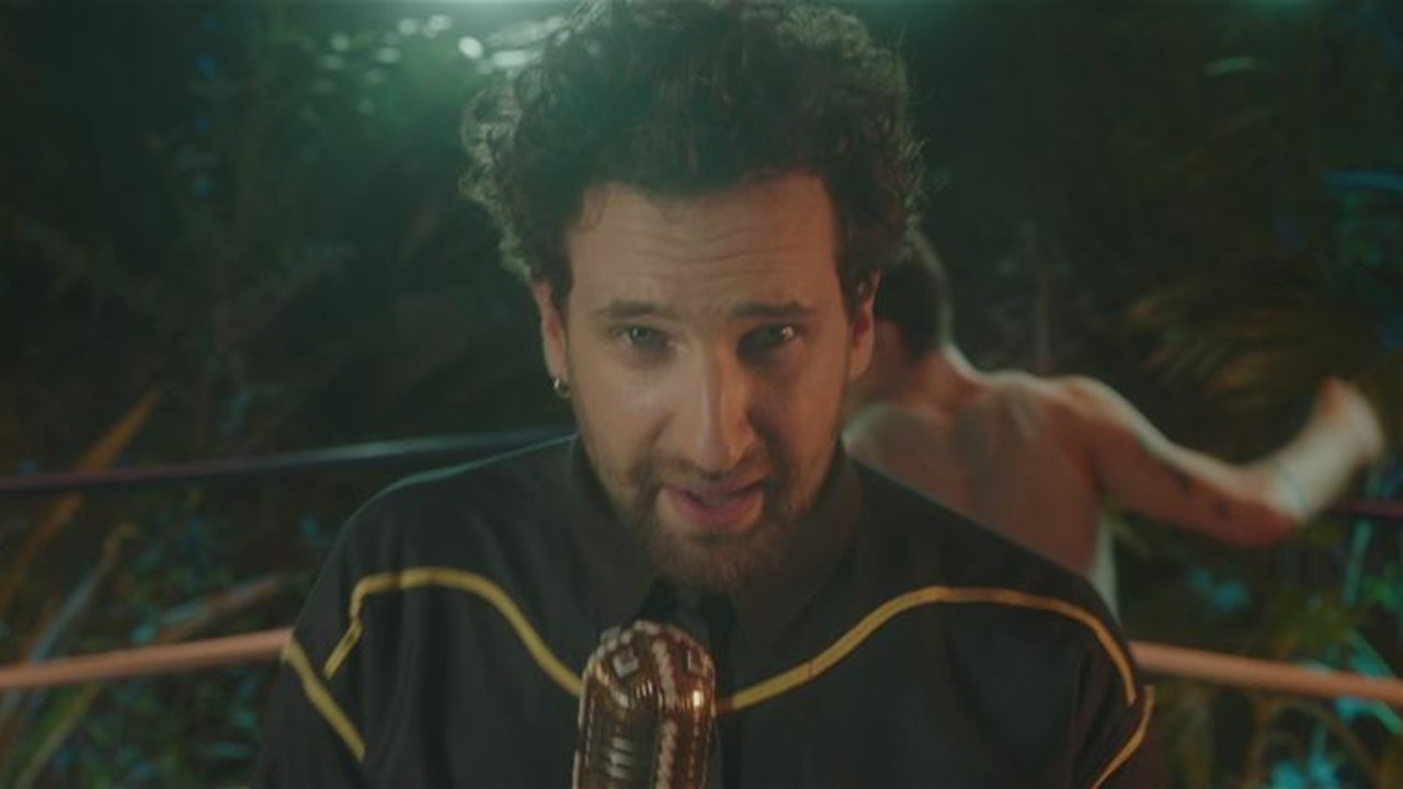 Bag into Bag (Clip officiel)