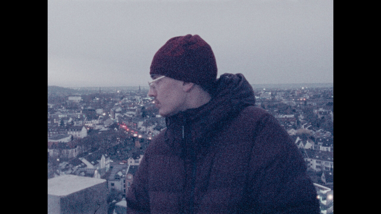 DEZEMBER (Official Video)