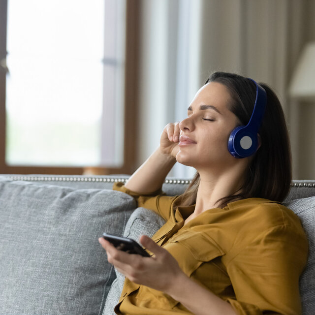Spa Retreat in Soothing Ambient Music: Touch