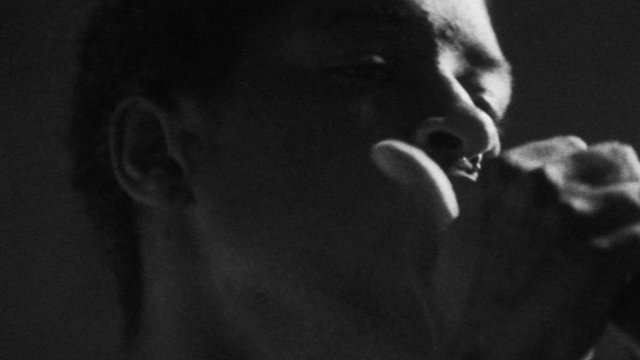 thinkingoutloud// (live performance)