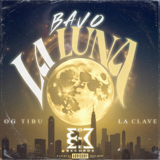 BAJO LA LUNA