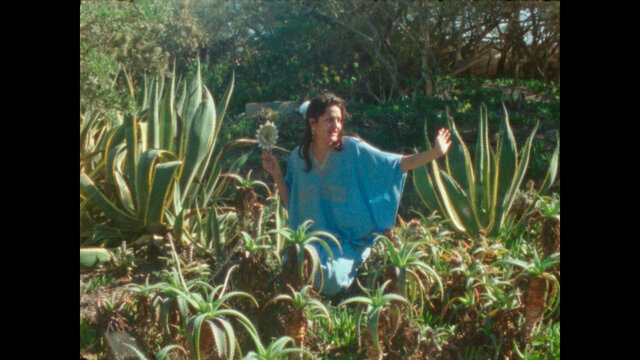Salinda, la fille aux yeux de sel (Clip officiel)