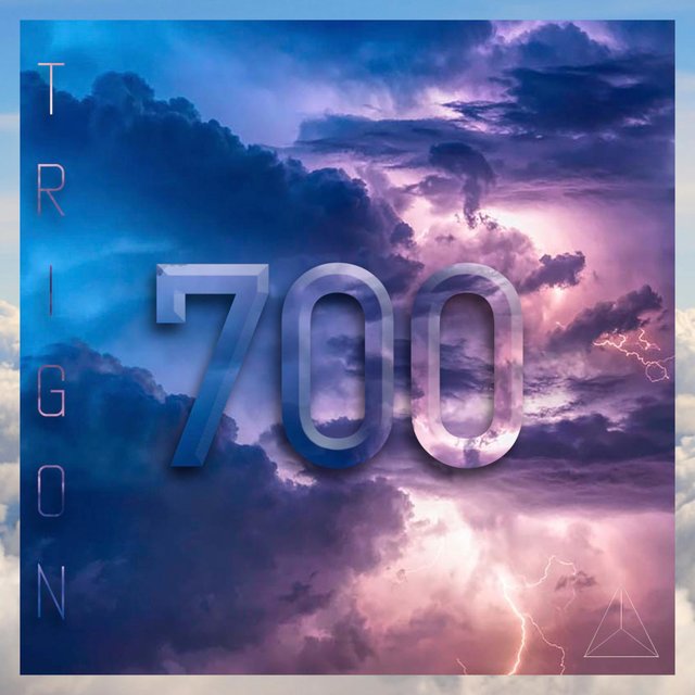 700