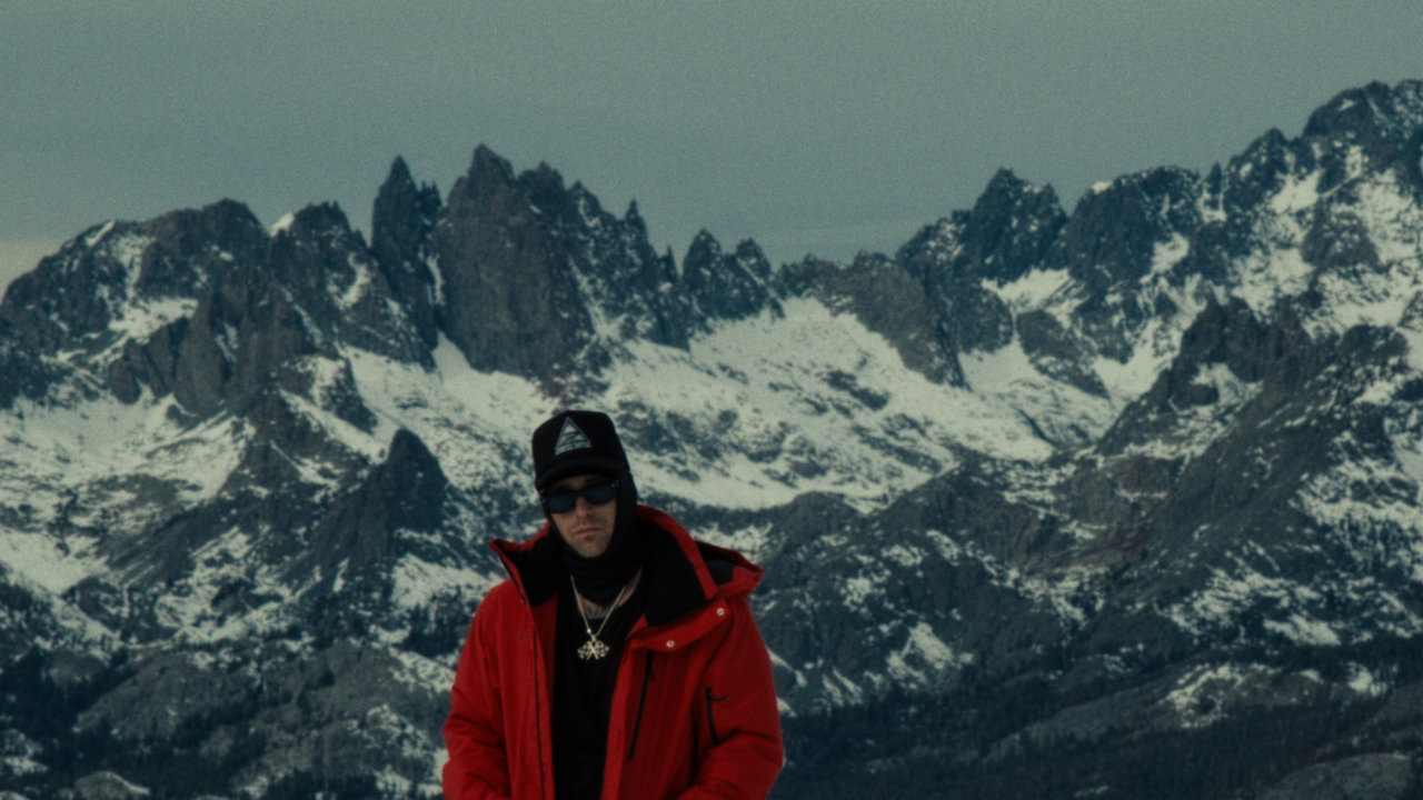 SNOWMAN (Official Video)
