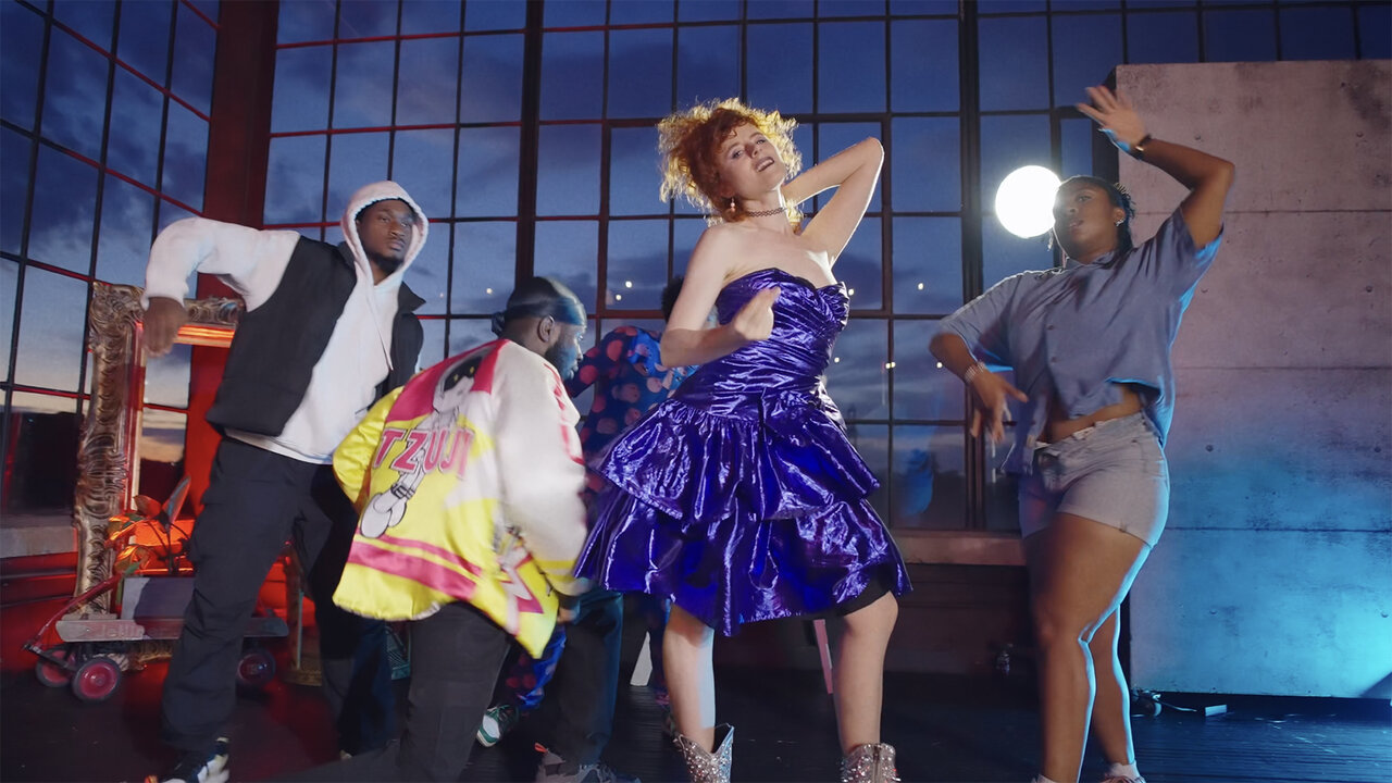 I Go Dance (Official Performance Video)