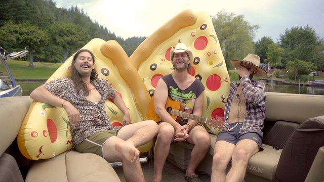 Float (Behind the Scenes)