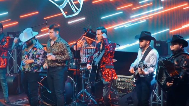 Las Asañas Del Doble R (En Vivo)