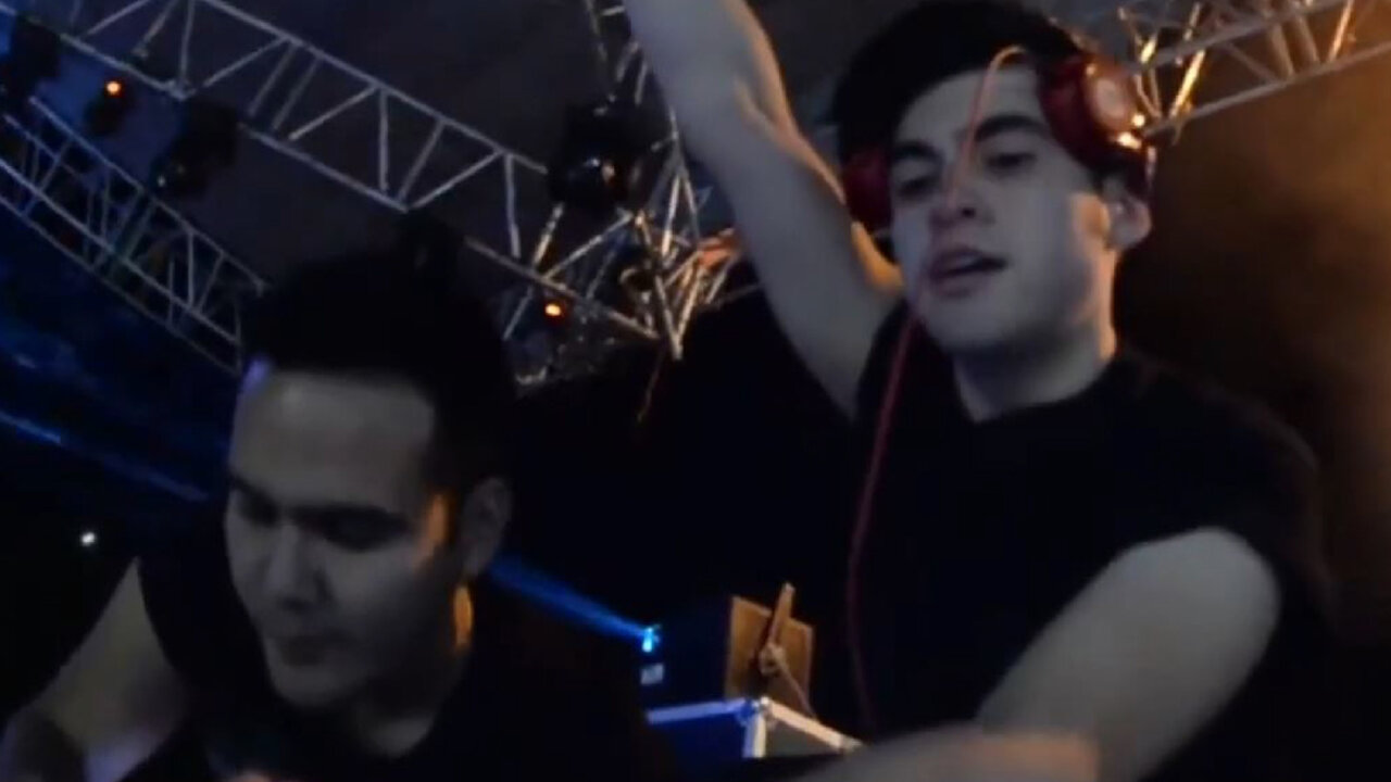 Kaliente Kaliente feat. Li Saumet