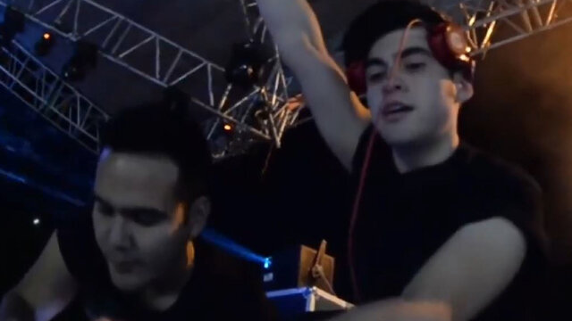 Kaliente Kaliente feat. Li Saumet
