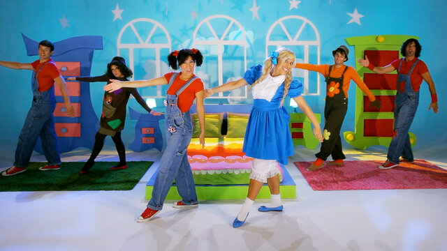 Escuela de Muñecos (Versión Supervitamina)