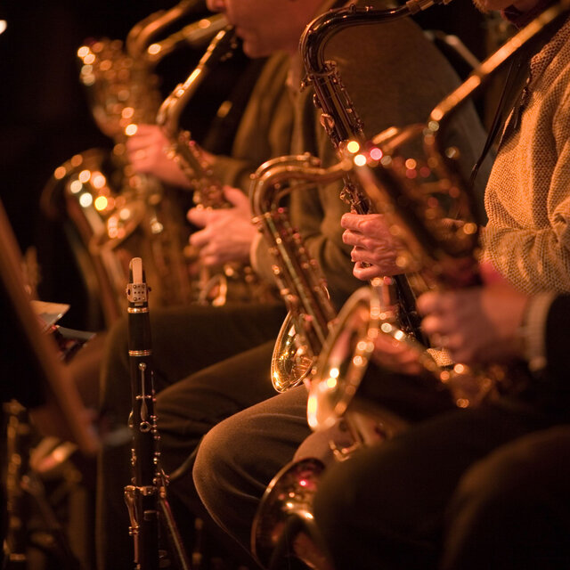 Twilight Jazz: Nocturnal Melodies in Tranquil Harmony