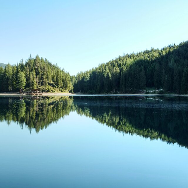 Aurora Reflections