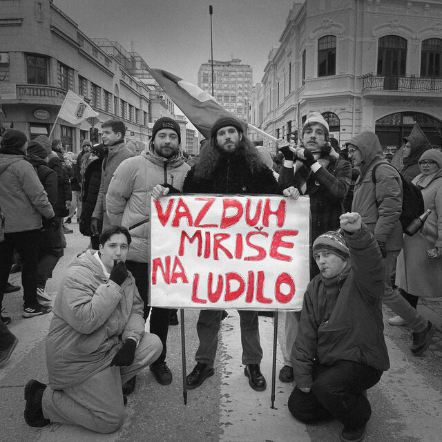 Vazduh miriše na ludilo