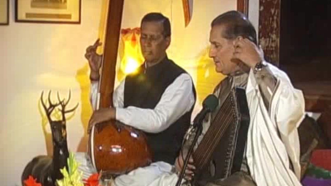 Ustad Fateh Ali Khan - Raag Gandhar Todi