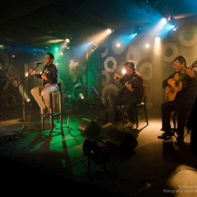 Autores en Vivo