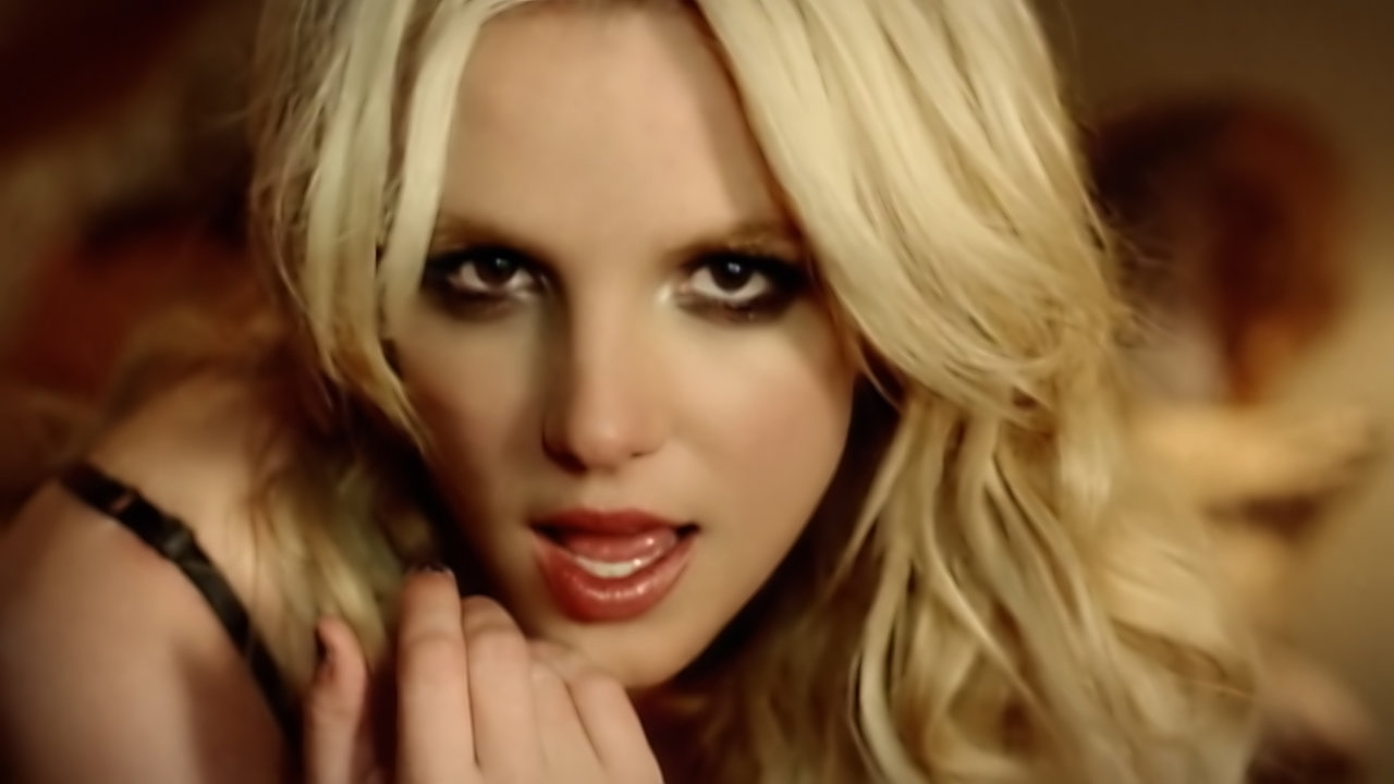 If U Seek Amy (Official HD Video)