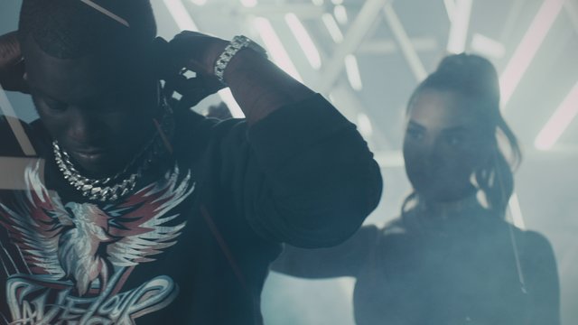 Moonwalk (feat. Moneybagg Yo)