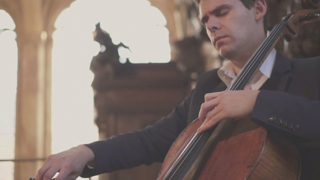 Ave Maria (Clip officiel)