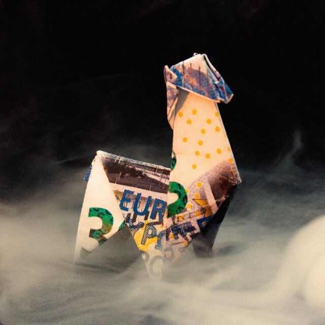 Cover art for album LAMA by FYRK