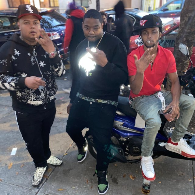 Otr Toon-Money (feat. Mulla)