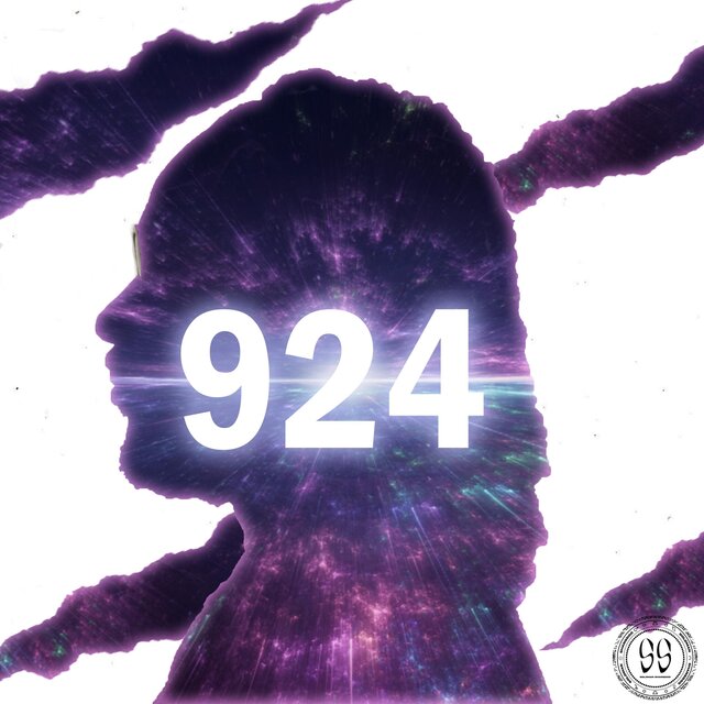 924
