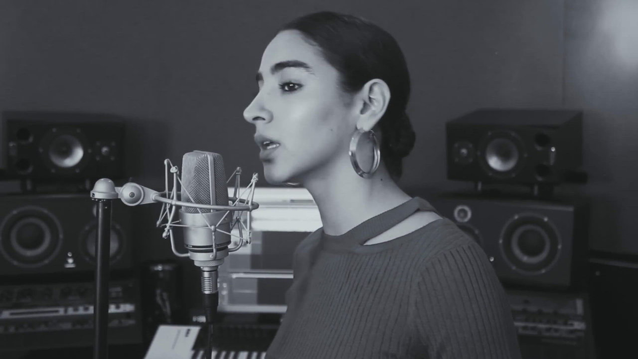 Curve (Acoustic)