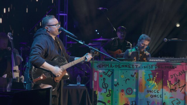 Que Lloro (4 Latidos Tour - En Vivo)