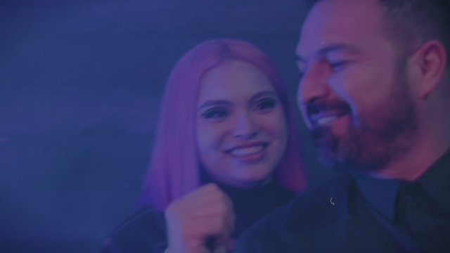 Ella Es Azul