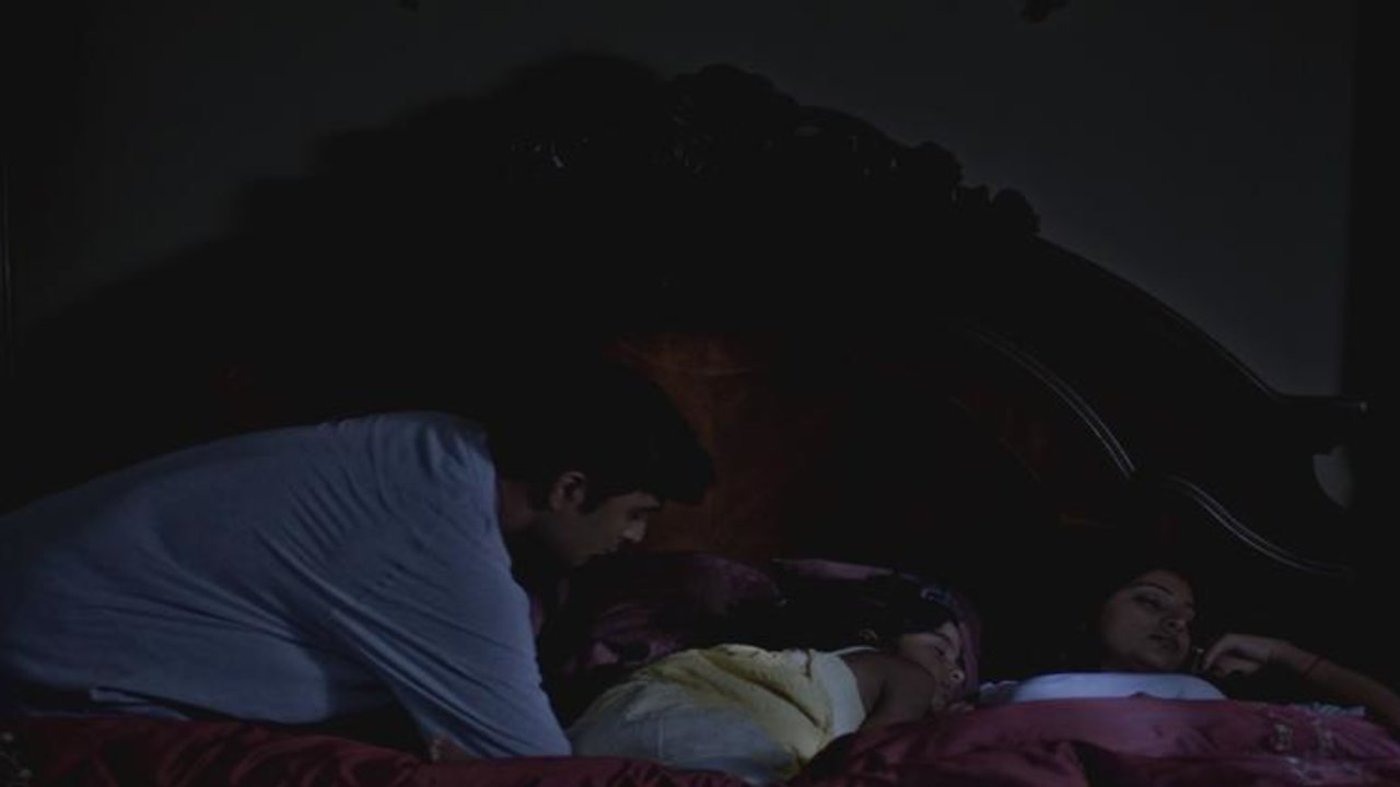 Parvai Vali Sumandhal (From "Achchamundu! Achchamundu!")