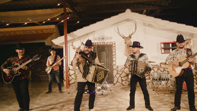 Corridos Verdaderos