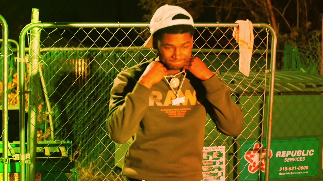 Puff Bar (Official Video)