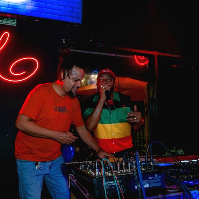 El DJ Sintetic Live Vol 1: Apache Ness